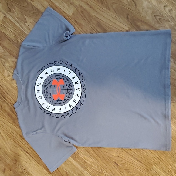Under Armour Performance Apparel Loose Fit Shirt Size Medium Gray - Picture 3 of 5